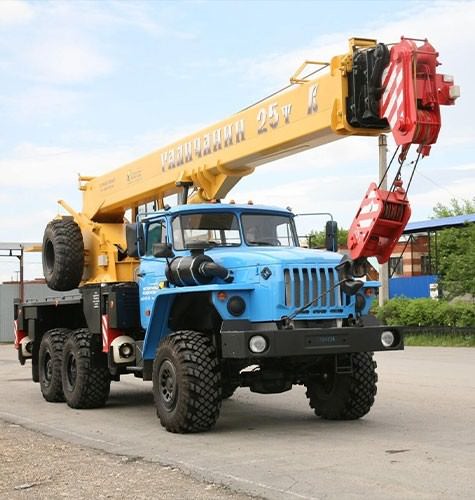 Возможности короткобазных кранов в Геленджике